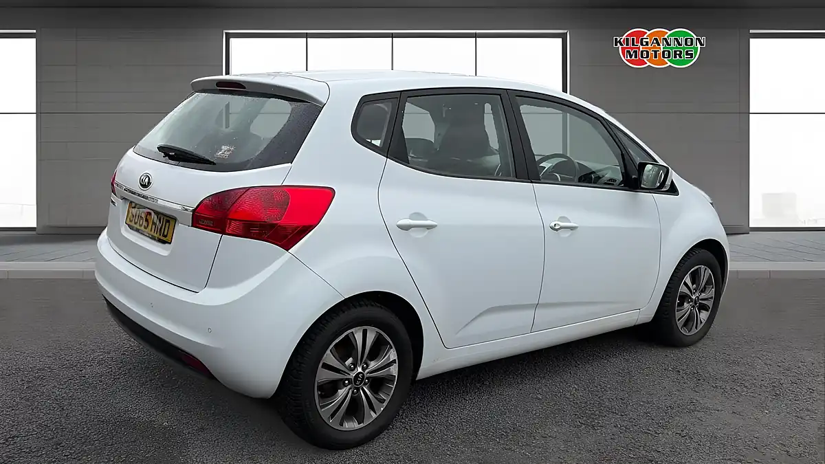 Used 2015 Kia Venga 2 White - Interior and Exterior details 18