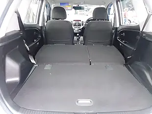 Used 2015 Kia Venga 2 White - Interior and Exterior details 16