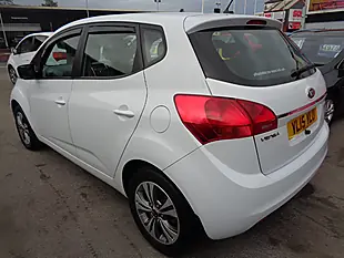 Used 2015 Kia Venga 2 White - Interior and Exterior details 3