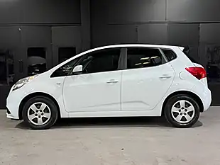 Used 2015 Kia Venga Ecodynamics 1 White - Interior and Exterior details 13