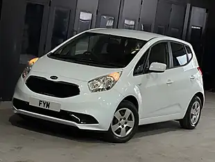 Used 2015 Kia Venga Ecodynamics 1 White - Interior and Exterior details 14
