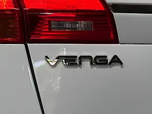 Used 2015 Kia Venga Ecodynamics 1 White - Interior and Exterior details 4