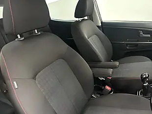 Used 2015 Kia Venga SR7 Black - Interior and Exterior details 10