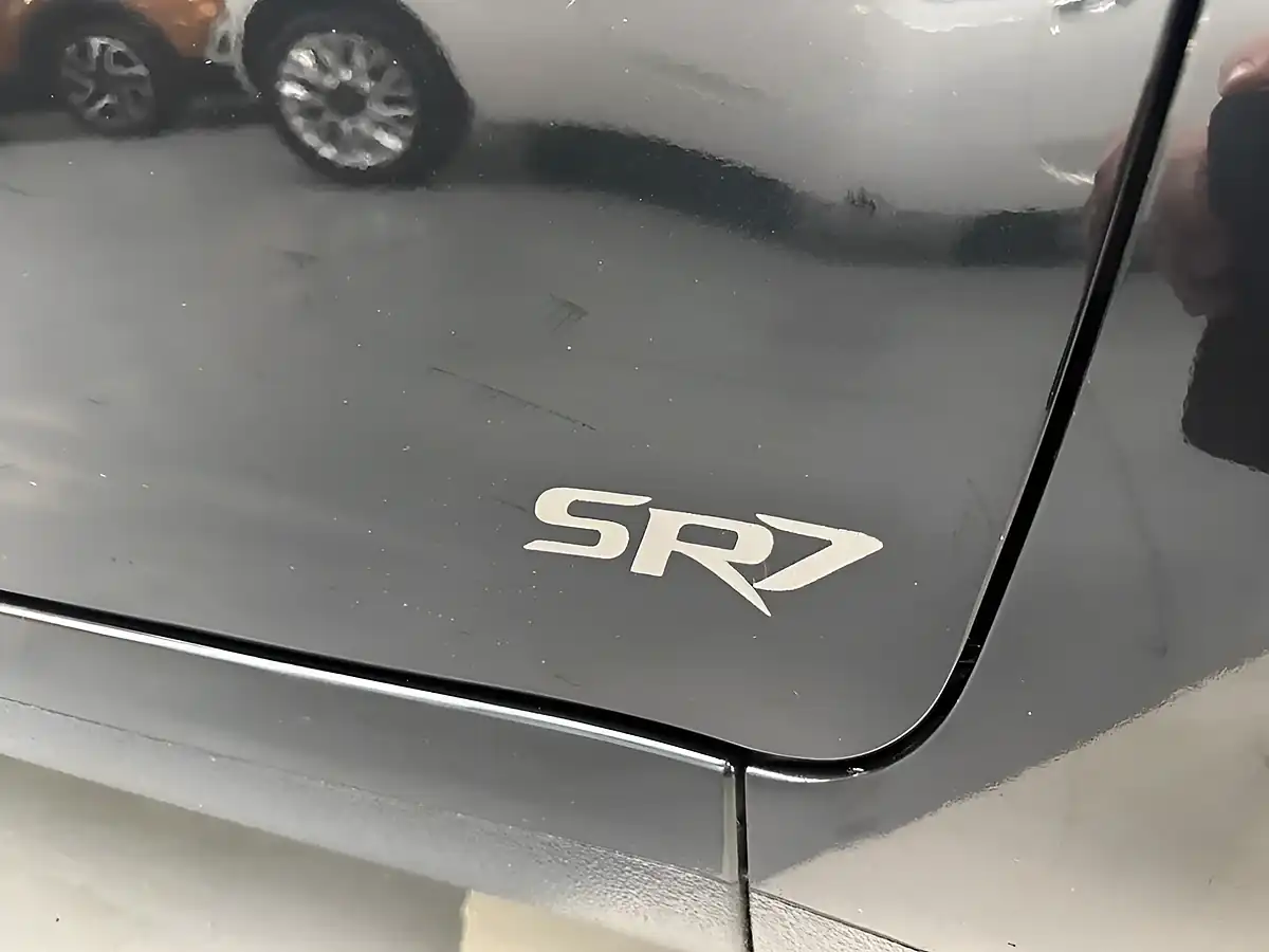 Used 2015 Kia Venga SR7 Black - Interior and Exterior details 18