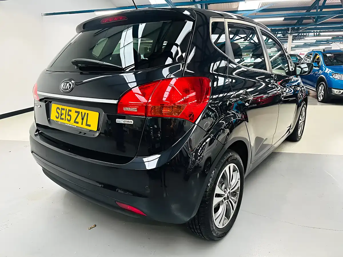 Used 2015 Kia Venga SR7 Black - Interior and Exterior details 5