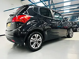 Used 2015 Kia Venga SR7 Black - Interior and Exterior details 7