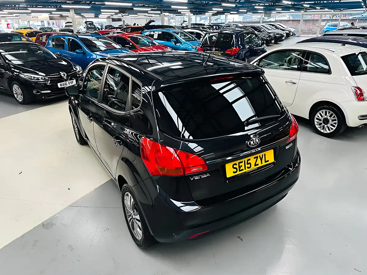 Used 2015 Kia Venga SR7 Black - Interior and Exterior details 9