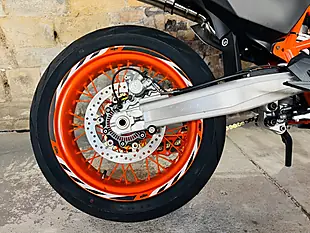 Used 2015 Ktm 690 Smc R Supermoto Orange - Interior and Exterior details 10