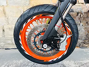 Used 2015 Ktm 690 Smc R Supermoto Orange - Interior and Exterior details 14