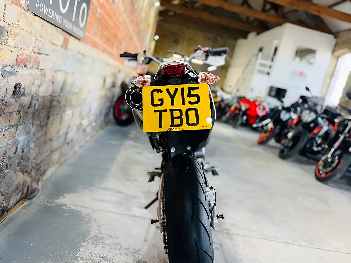 Used 2015 Ktm 690 Smc R Supermoto Orange - Interior and Exterior details 18