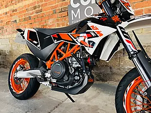 Used 2015 Ktm 690 Smc R Supermoto Orange - Interior and Exterior details 6