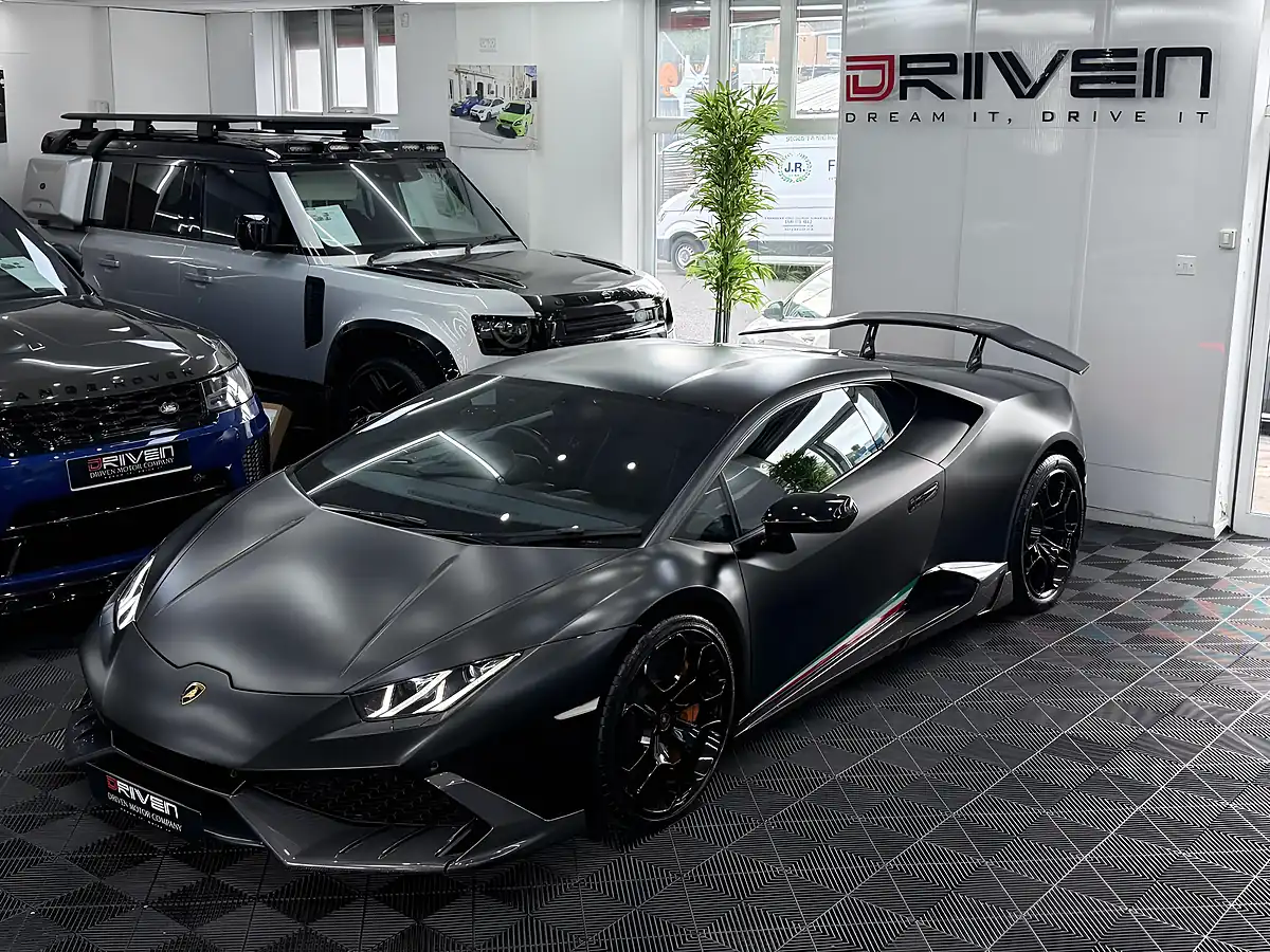 Used 2015 Lamborghini Huracan Lp 610-4 Black - Interior and Exterior details 7