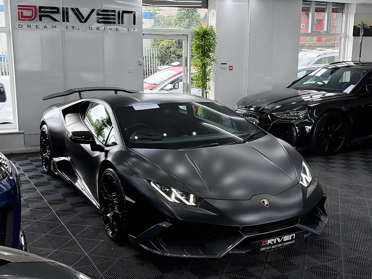 Used 2015 Lamborghini Huracan Lp 610-4 Black - Interior and Exterior details 9