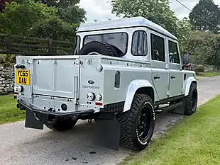 Used 2015 Land Rover Defender 110 Xs Silver - Interior and Exterior details 10