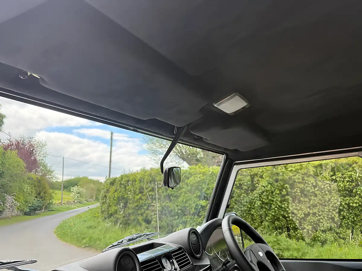 Used 2015 Land Rover Defender 110 Xs Silver - Interior and Exterior details 17