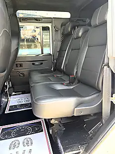 Used 2015 Land Rover Defender 110 Xs Utility Wagon Double Cab Fuji White - Interior and Exterior details 10