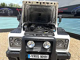 Used 2015 Land Rover Defender 110 Xs Utility Wagon Double Cab Fuji White - Interior and Exterior details 13