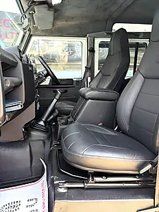 Used 2015 Land Rover Defender 110 Xs Utility Wagon Double Cab Fuji White - Interior and Exterior details 8