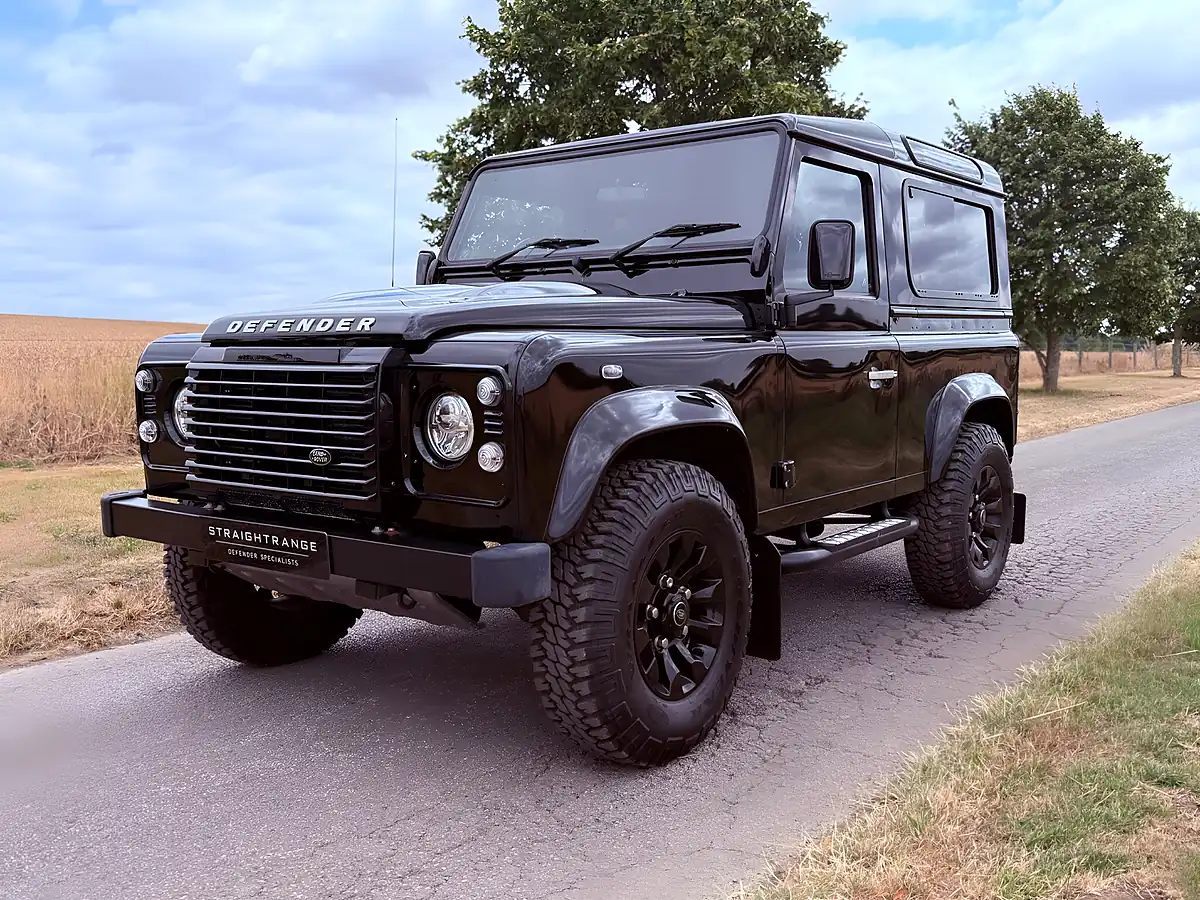 Used 2015 Land Rover Defender 90 Autobiography Station Wagon Santorini Black - Front View