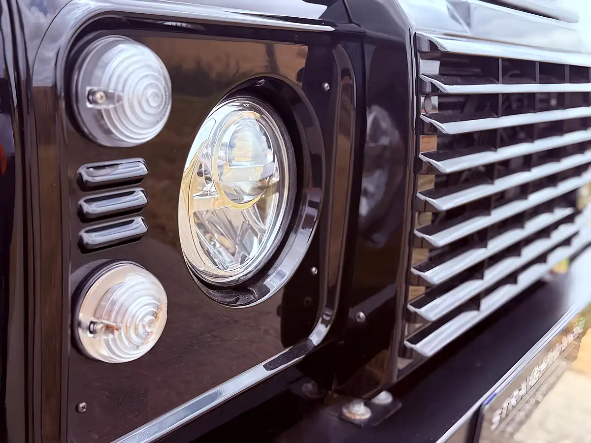 Used 2015 Land Rover Defender 90 Autobiography Station Wagon Santorini Black - Interior and Exterior details 15