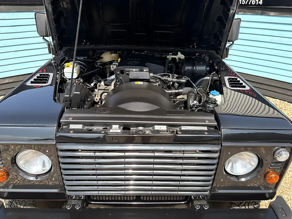 Used 2015 Land Rover Defender 90 Hard Top Santorini Black - Interior and Exterior details 10