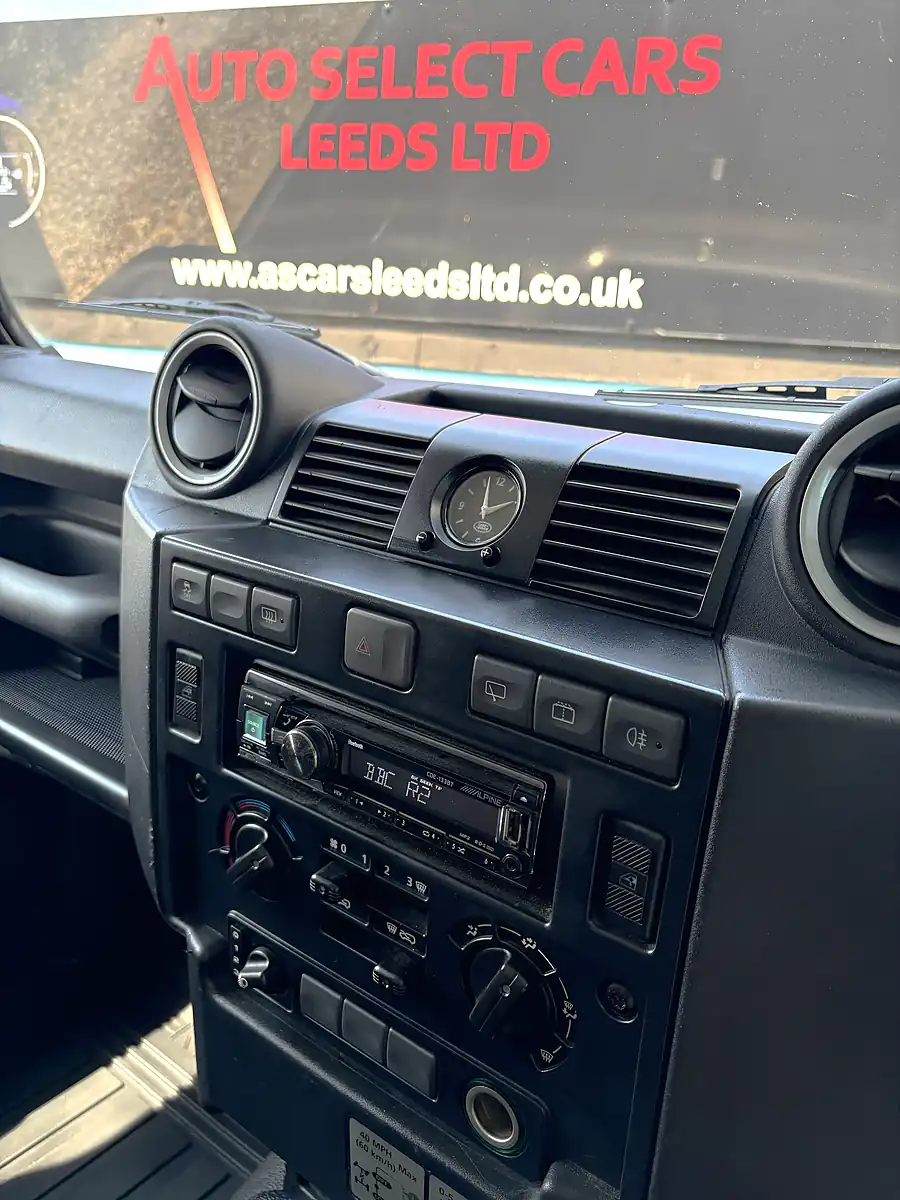 Used 2015 Land Rover Defender 90 Hard Top Santorini Black - Interior and Exterior details 13