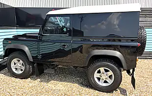 Used 2015 Land Rover Defender 90 Hard Top Santorini Black - Interior and Exterior details 4