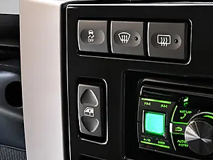 Used 2015 Land Rover Defender 90 Landmark Santorini Black - Interior and Exterior details 19