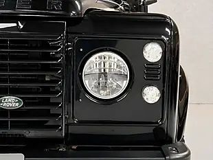 Used 2015 Land Rover Defender 90 Landmark Santorini Black - Interior and Exterior details 9