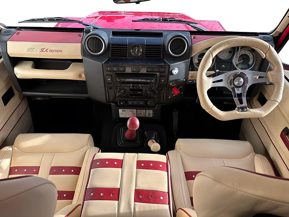 Used 2015 Land Rover Defender 90 Xs Hard Top Red - Interior and Exterior details 10