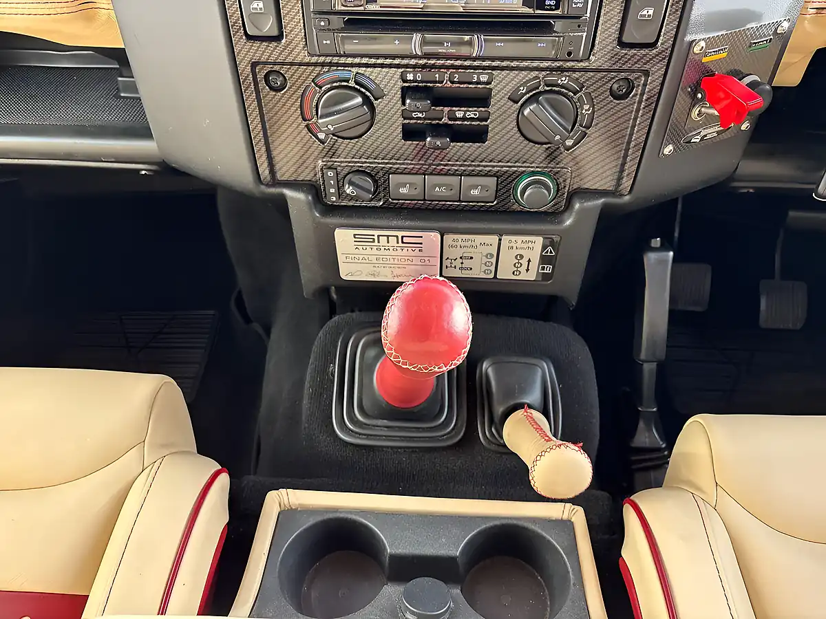 Used 2015 Land Rover Defender 90 Xs Hard Top Red - Interior and Exterior details 12