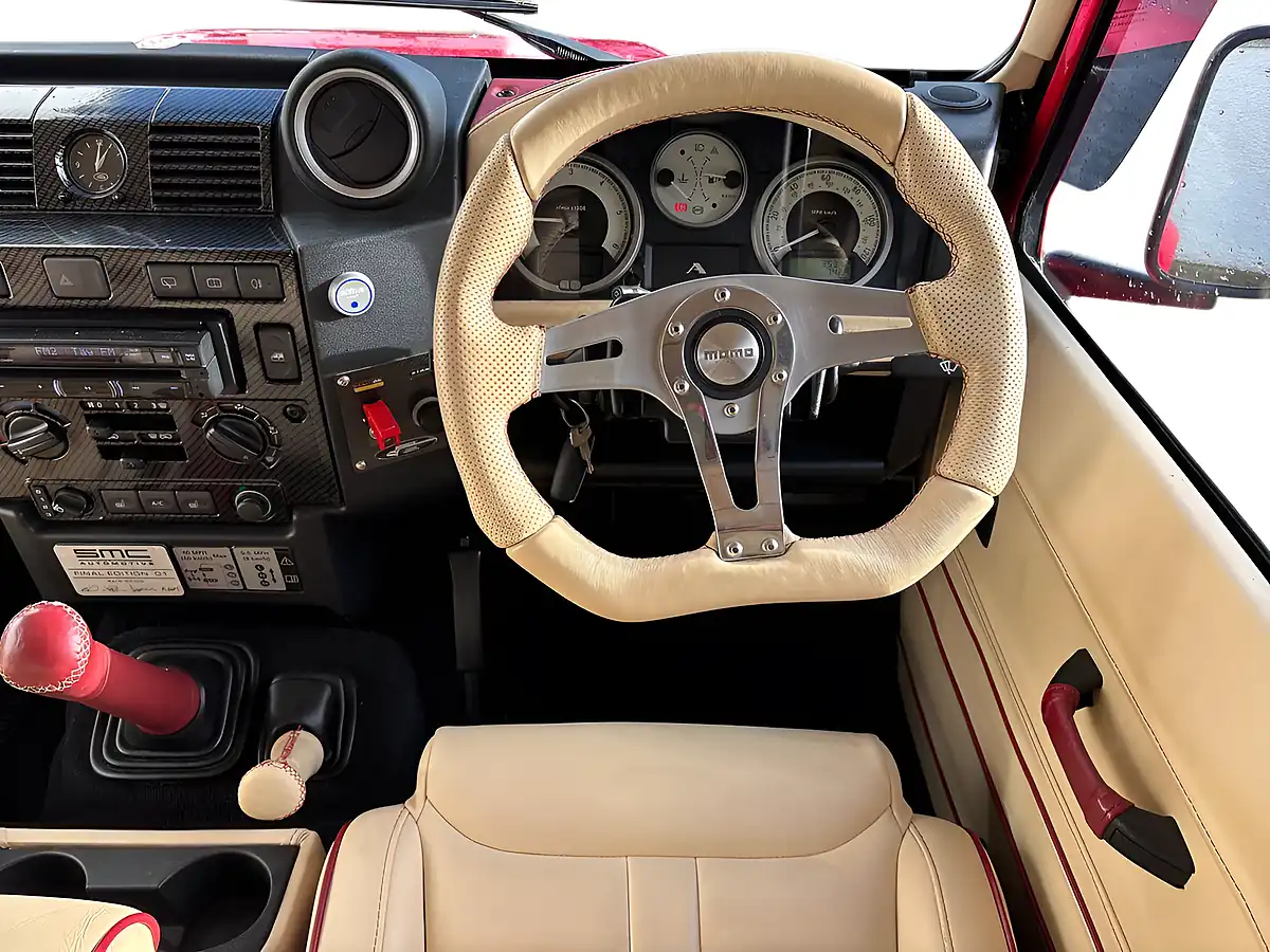 Used 2015 Land Rover Defender 90 Xs Hard Top Red - Interior and Exterior details 9