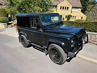 Used 2015 Land Rover Defender 90 Xs Hard Top Santorini Black - Interior and Exterior details 18