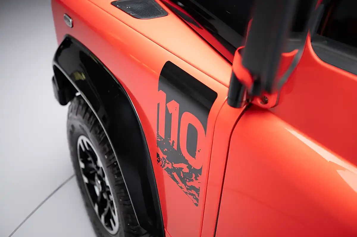 Used 2015 Land Rover Defender Adventure Station Wagon Double Cab Orange - Interior and Exterior details 9