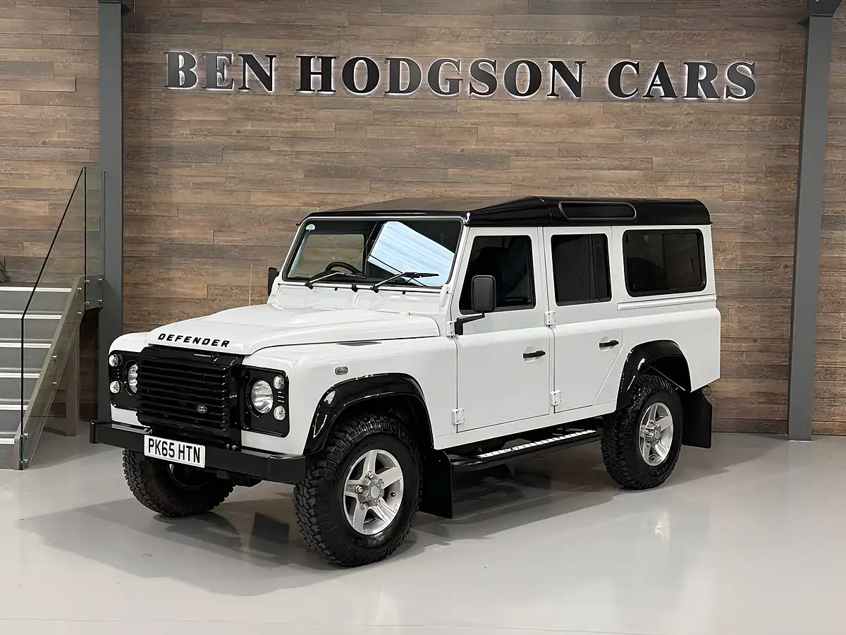 Used 2015 Land Rover Defender Utility Wagon Double Cab White - Front View