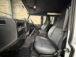 Used 2015 Land Rover Defender Utility Wagon Double Cab White - Interior and Exterior details 10
