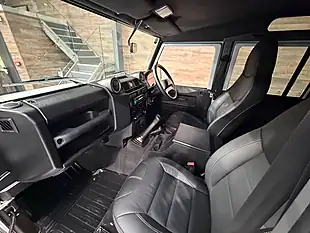 Used 2015 Land Rover Defender Utility Wagon Double Cab White - Interior and Exterior details 9
