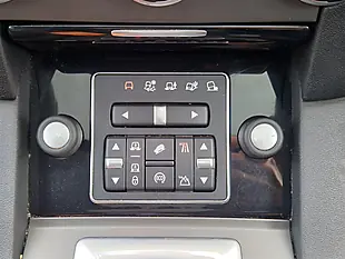 Used 2015 Land Rover Discovery 4 Hse Black - Interior and Exterior details 20