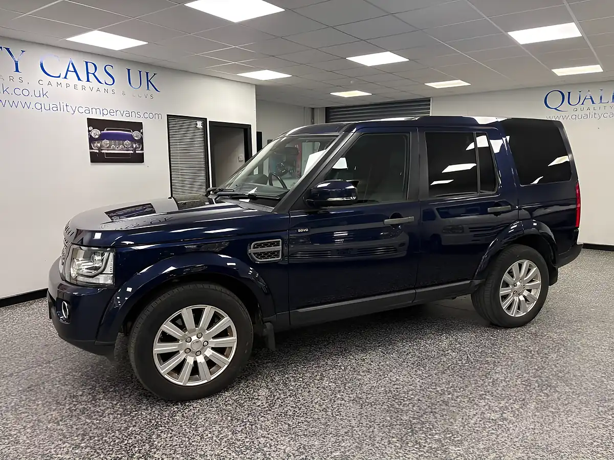 Used 2015 Land Rover Discovery 4 Xs Blue - Interior and Exterior details 3