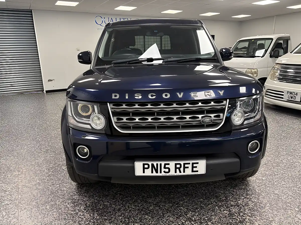 Used 2015 Land Rover Discovery 4 Xs Blue - Interior and Exterior details 8