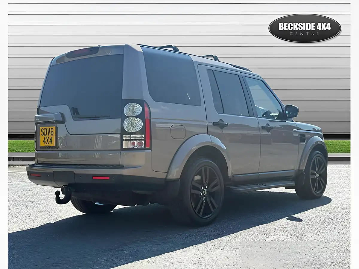 Used 2015 Land Rover Discovery Hse Kaikoura Stone - Interior and Exterior details 4