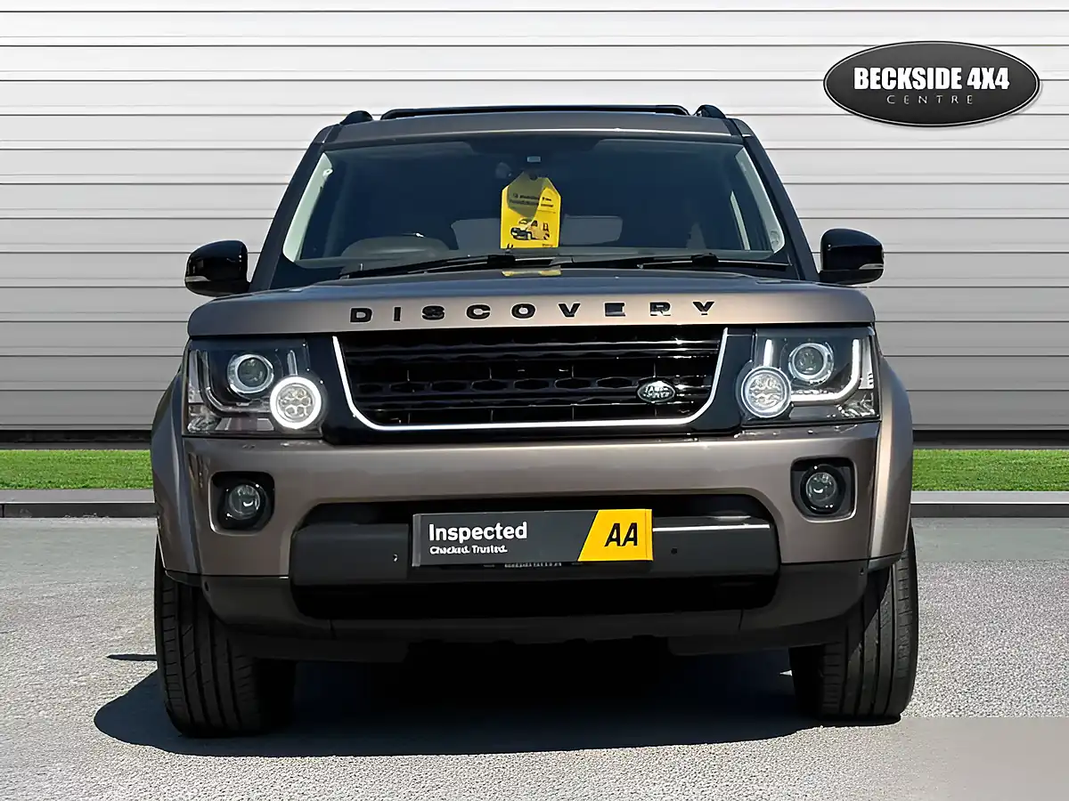 Used 2015 Land Rover Discovery Hse Kaikoura Stone - Interior and Exterior details 8