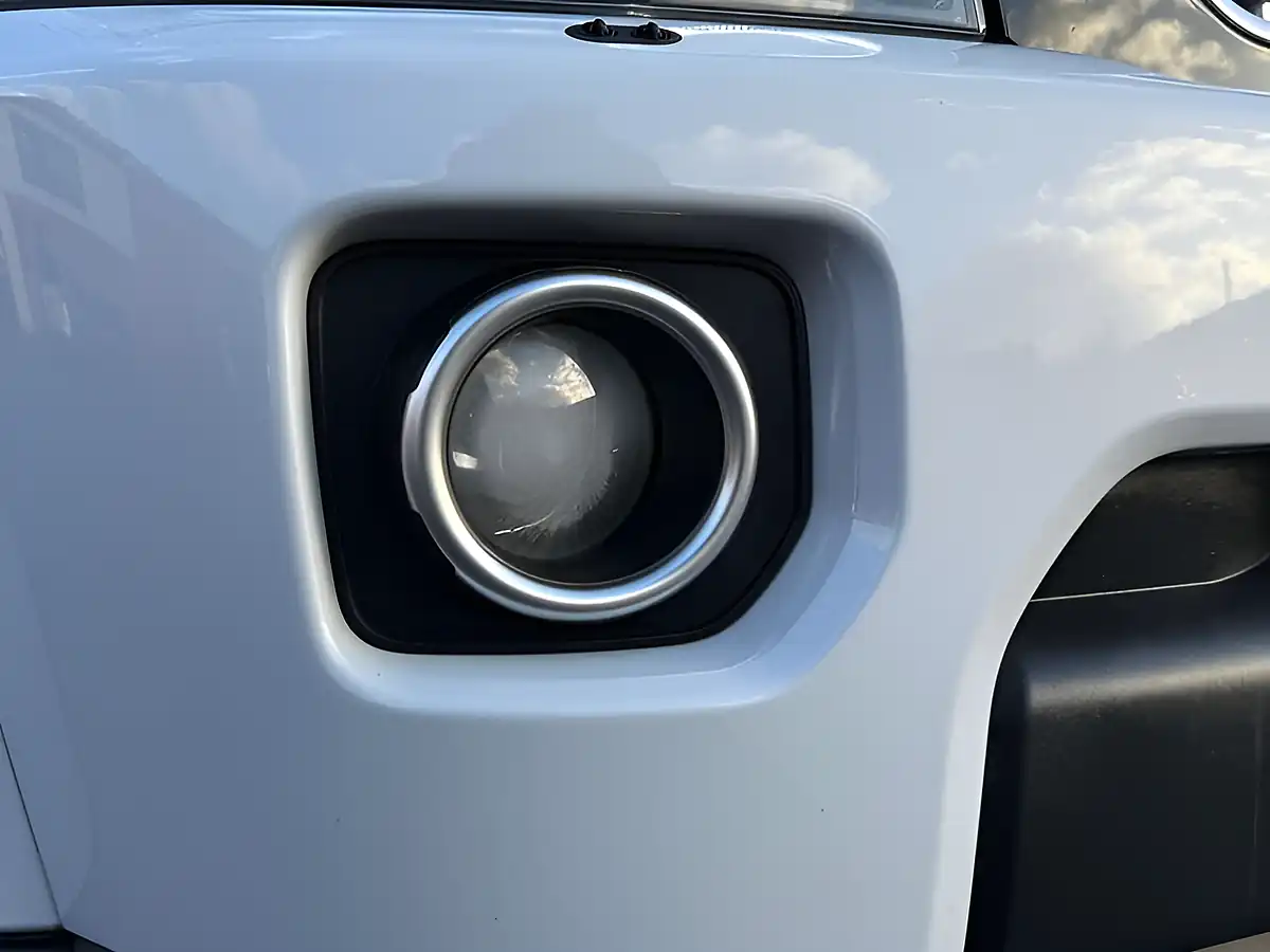 Used 2015 Land Rover Discovery Hse Yulong White - Interior and Exterior details 13