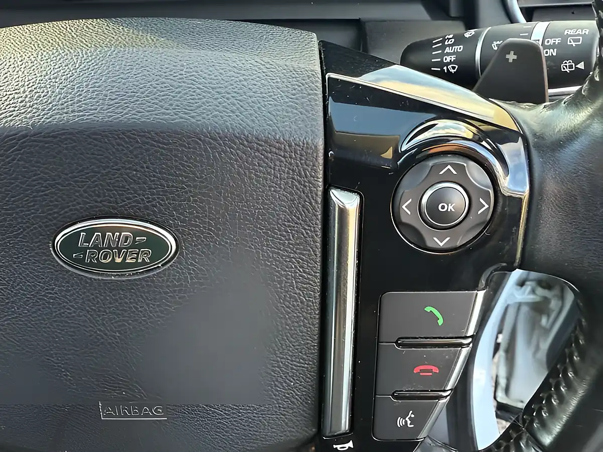 Used 2015 Land Rover Discovery Hse Yulong White - Interior and Exterior details 19