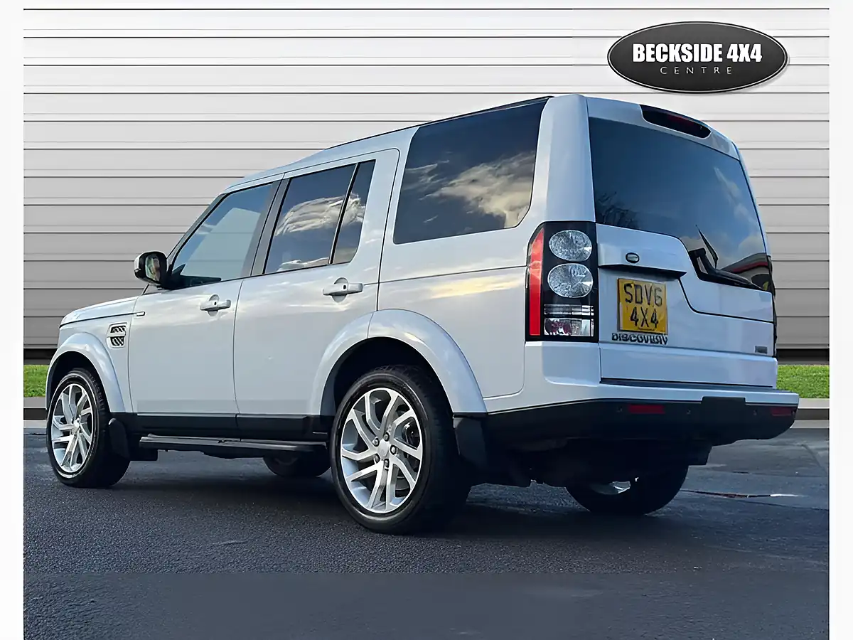 Used 2015 Land Rover Discovery Hse Yulong White - Interior and Exterior details 5