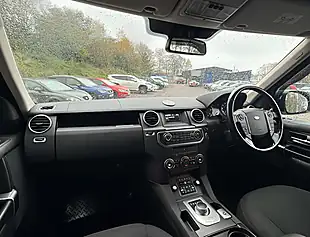 Used 2015 Land Rover Discovery Se Fuji White - Interior and Exterior details 16