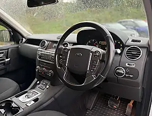 Used 2015 Land Rover Discovery Se Fuji White - Interior and Exterior details 17