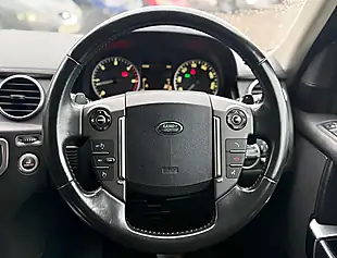 Used 2015 Land Rover Discovery Se Fuji White - Interior and Exterior details 19