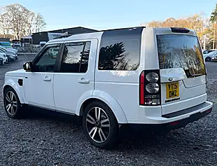Used 2015 Land Rover Discovery Se Fuji White - Interior and Exterior details 5