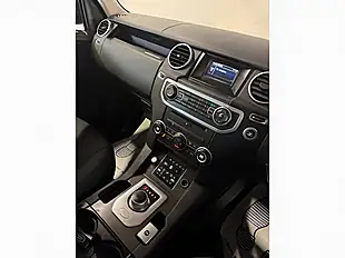 Used 2015 Land Rover Discovery Se Grey - Interior and Exterior details 16
